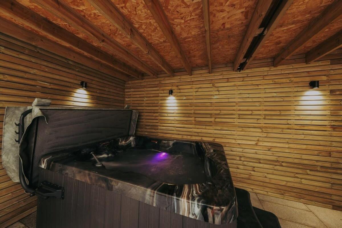 Apartmán Clifton 32 - Garden Flat With Hot Tub - Hopewell Bristol Exteriér fotografie